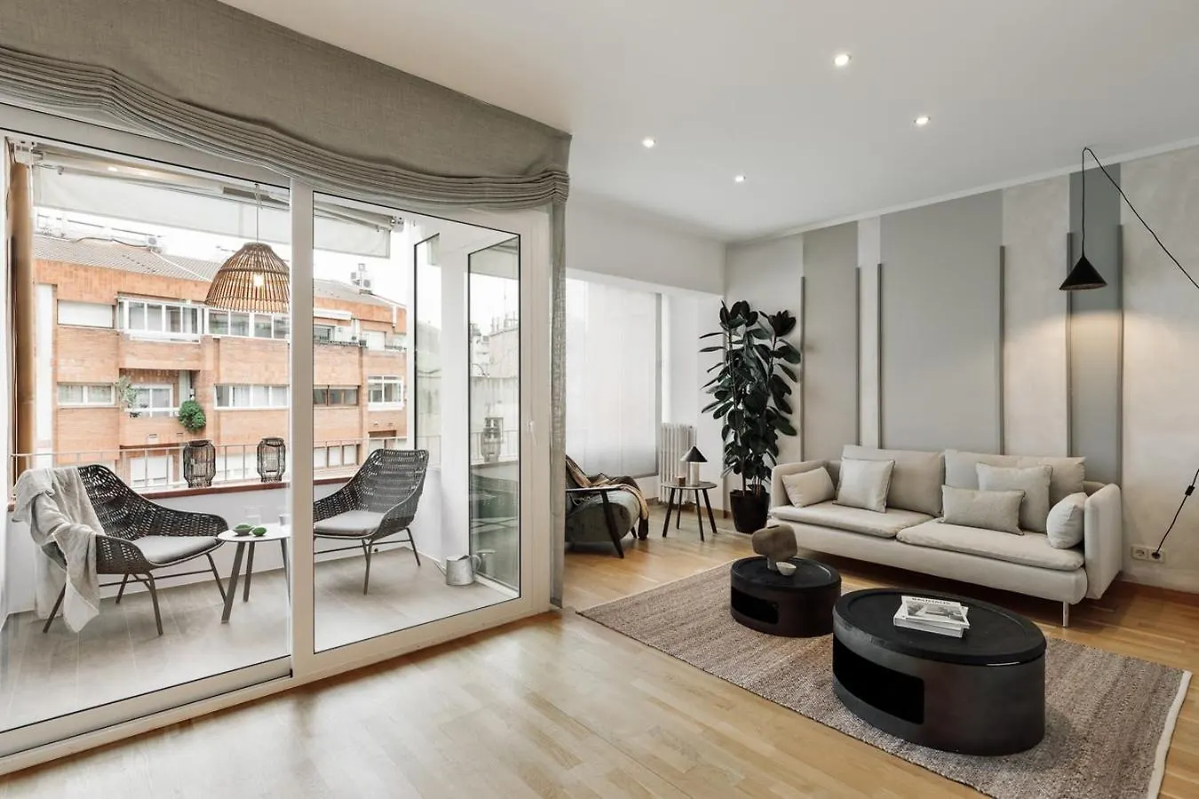 Sabate - 3 Bedrooms And Office In Sant Gervasi Barcelona
